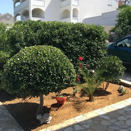 Apartment Island Of Pag Town