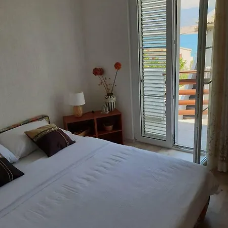 Apartment Island Of