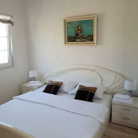 Island Of Apartment Pag Town
