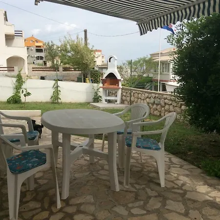 Apartment Island Of Pag Town