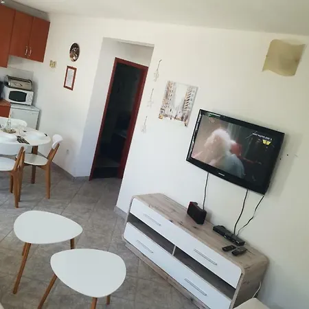 Apartment Island Of Pag Town